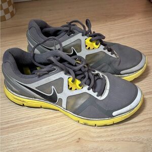 Nike women’s size 7.5